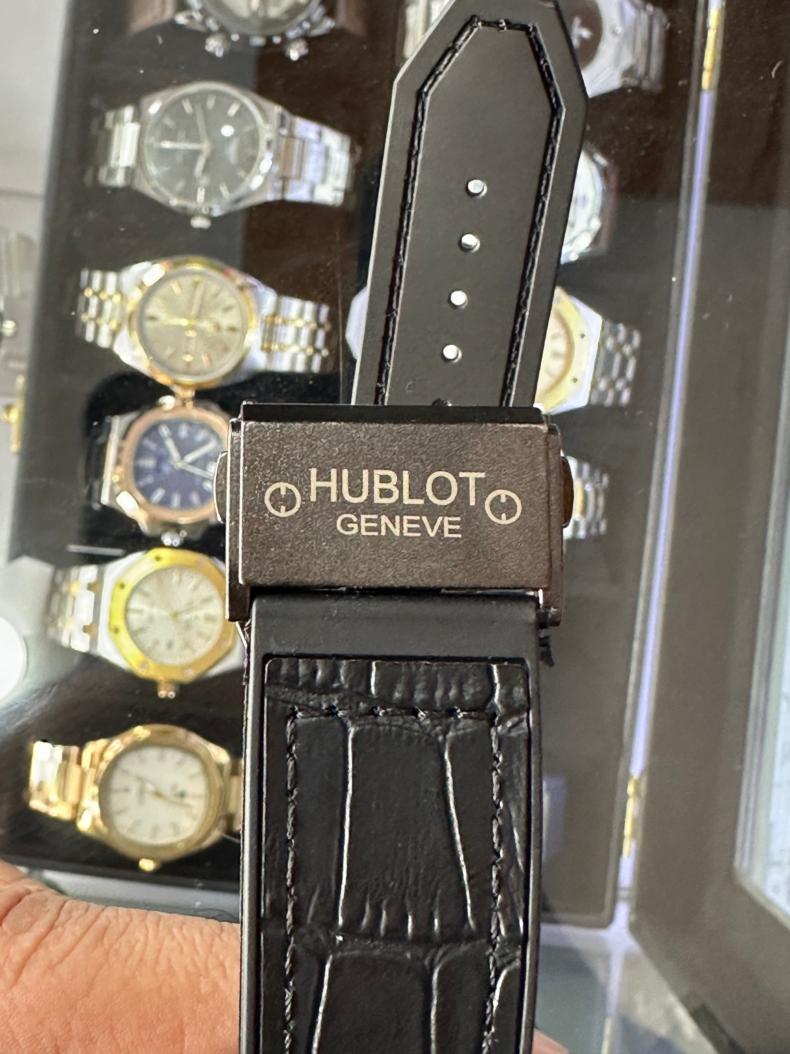 Hublot Geneve Leather Strap Wrist Watch